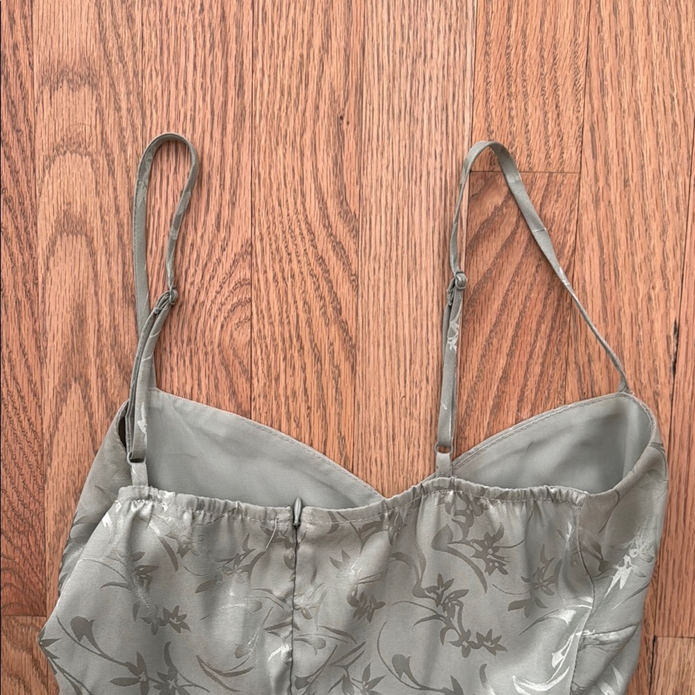 Lulu's Sage Green Midi Dress - Picture 6 of 6